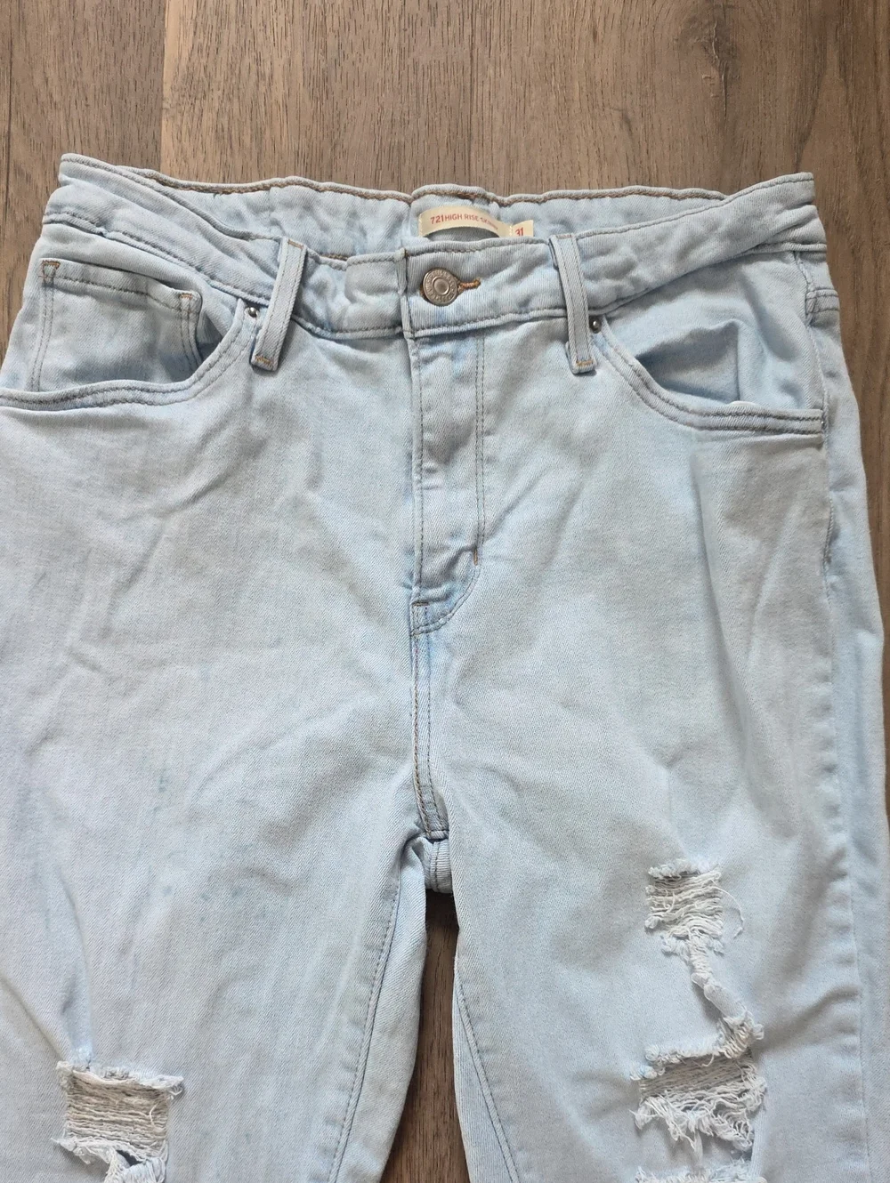 Levis slim fit